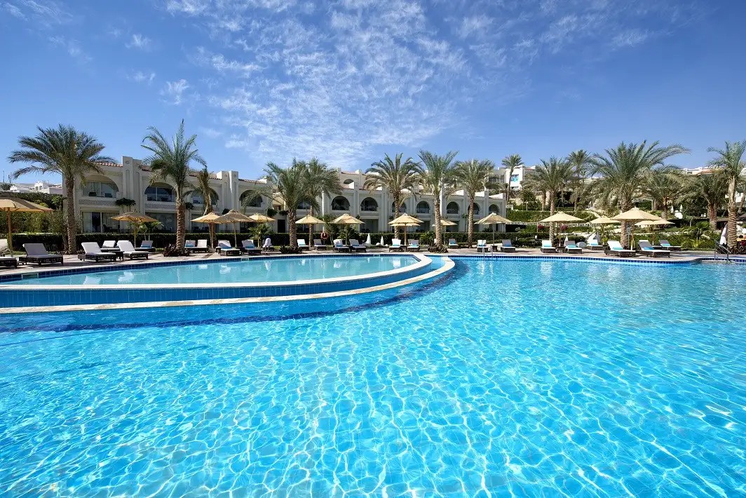 POSH CLUB BY SUNRISE GRAND SELECT MONTEMARE RESORT