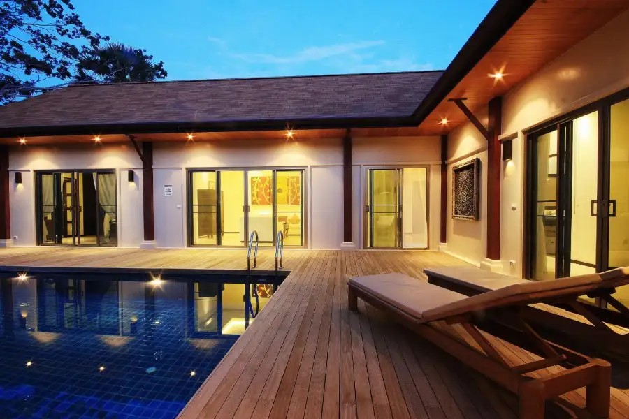 TWO VILLAS HOLIDAY - ORIENTAL STYLE NAIHARN BEACH