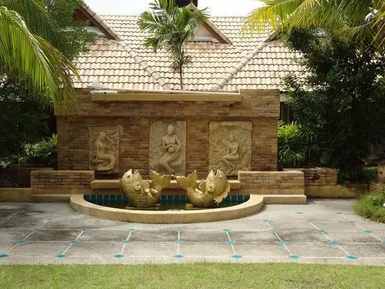 CHALONG VILLA RESORT & SPA