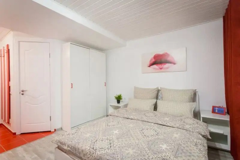 LEOHOTELS НА 4-Й СОВЕТСКОЙ 8