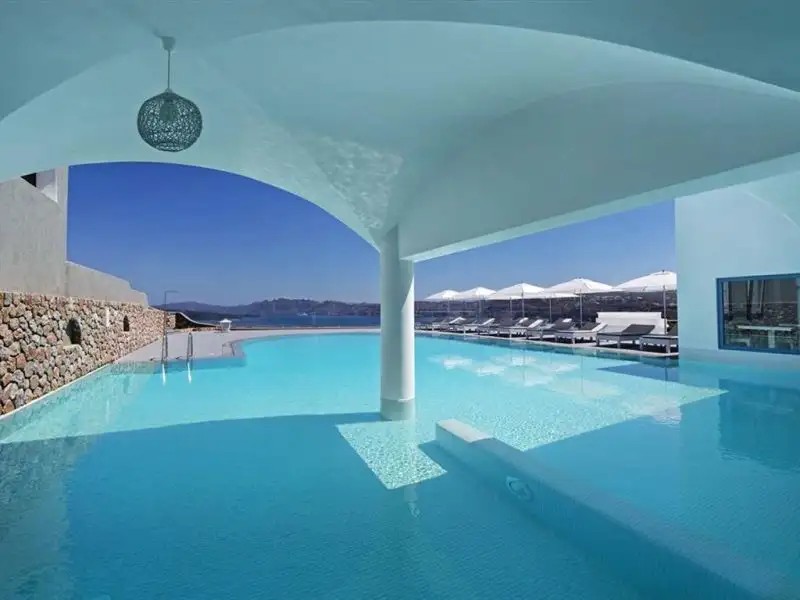 ACROTERRA ROSA LUXURY SUITES
