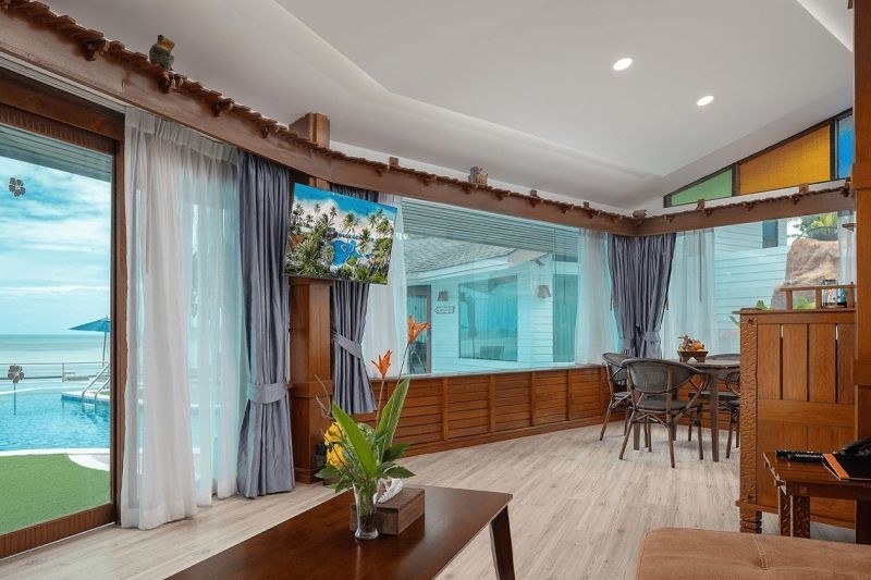 villa ocean view pool access