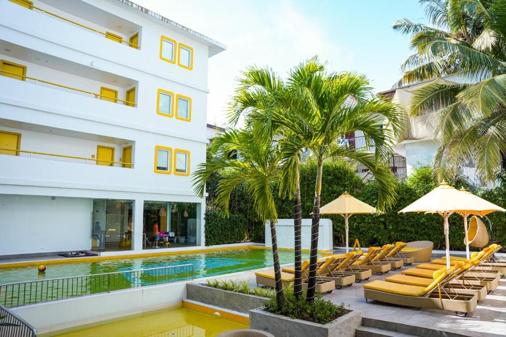 BLOOM HOTEL CALANGUTE (EX. BLOOMS ROOMS)