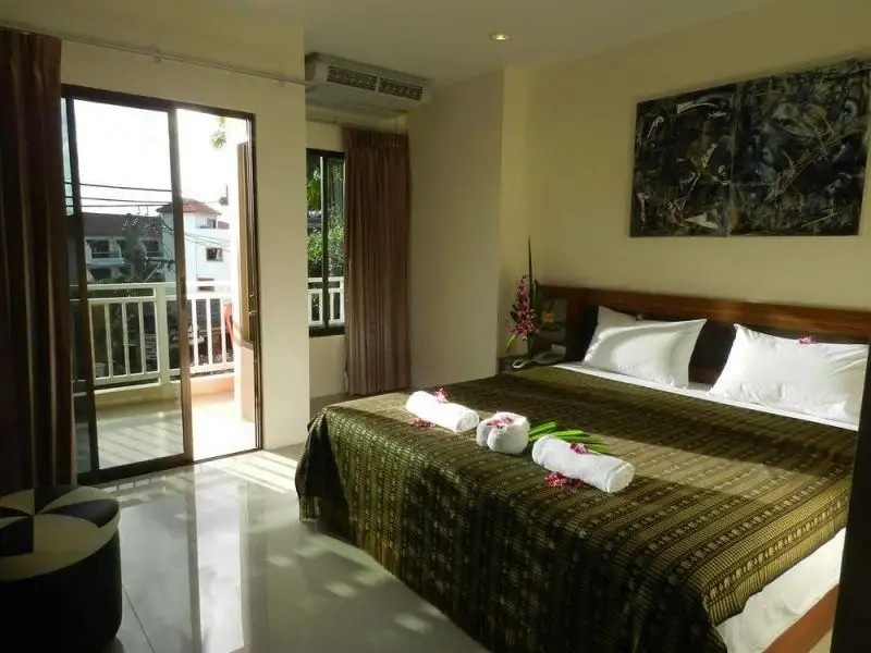 LUCKY PATONG INN