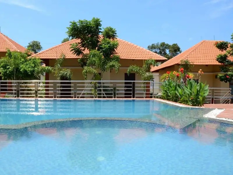 CASTAWAYS RESORT