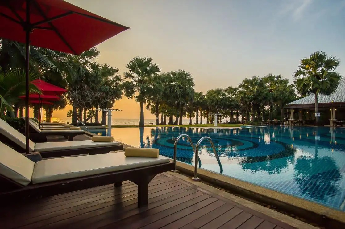 RAVINDRA BEACH RESORT & SPA