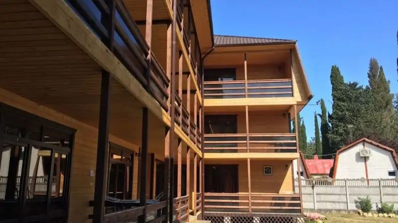 DUGLAS (ДУГЛАС)