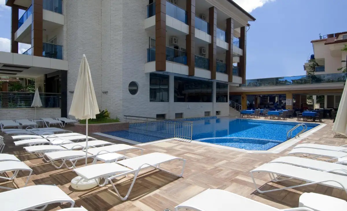 SUPREME HOTEL