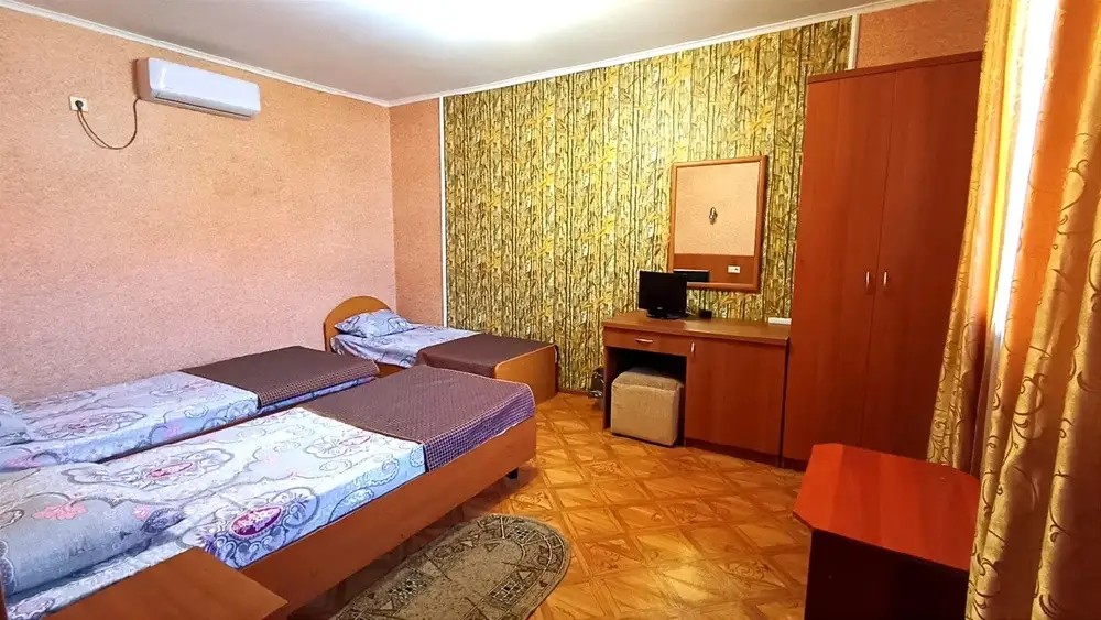 АБХАЗСКИЙ ДВОРИК