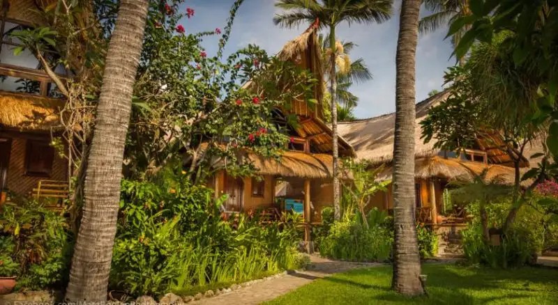 SANTAI BALI