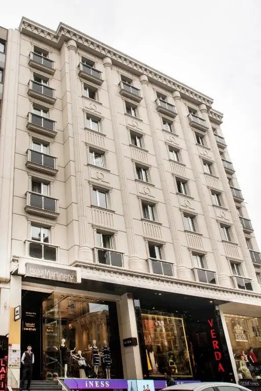 MARTINENZ HOTEL LALELI