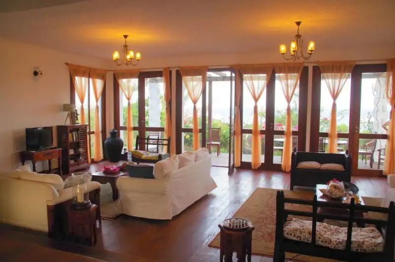 KANDILI VILLA