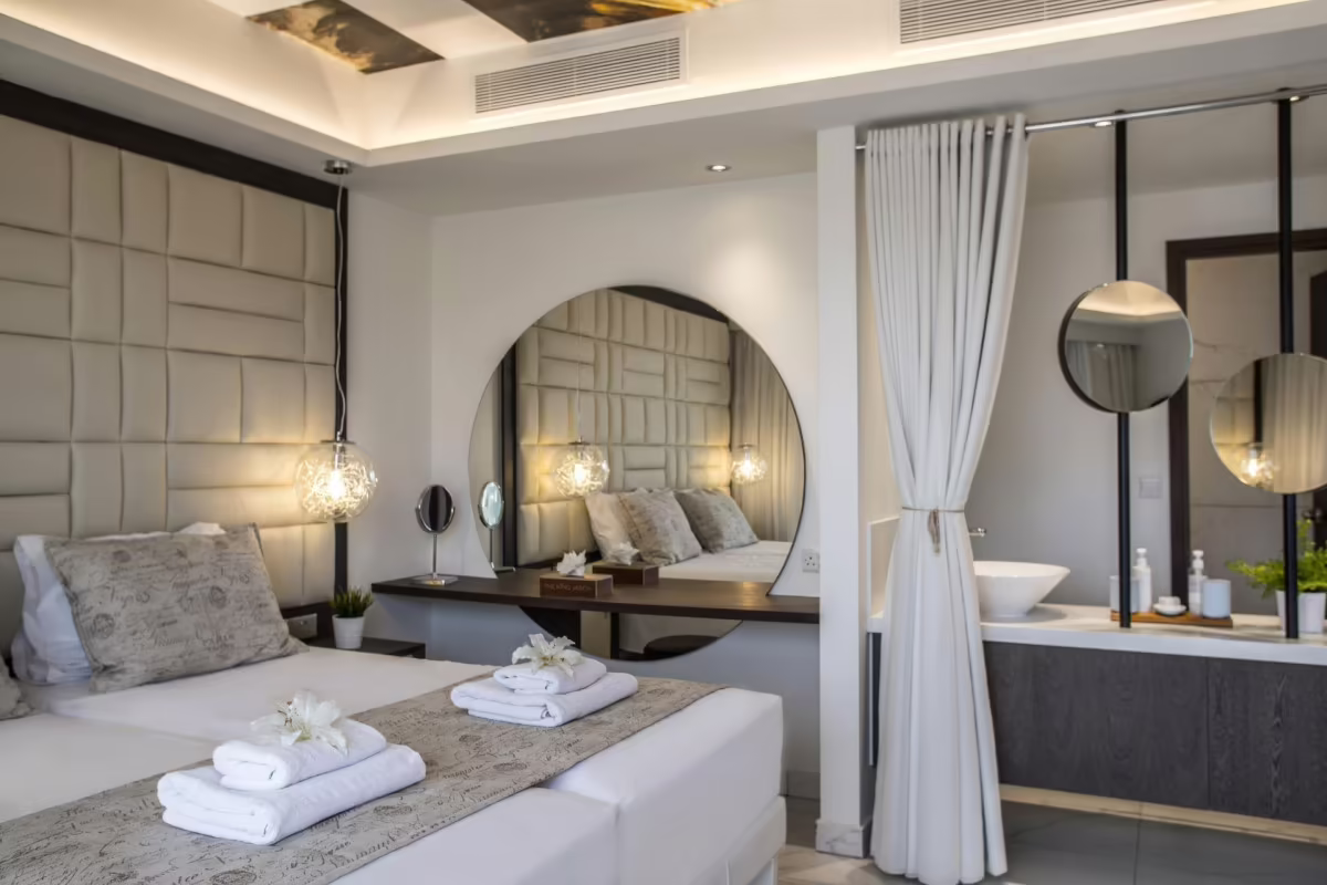 KING JASON PAPHOS DESIGNED FOR ADULTS