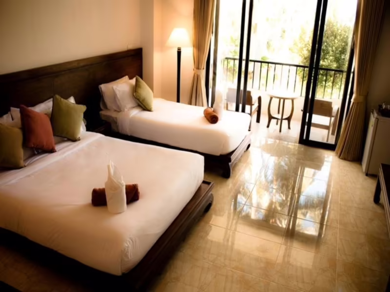 COCO HUT BEACH RESORT