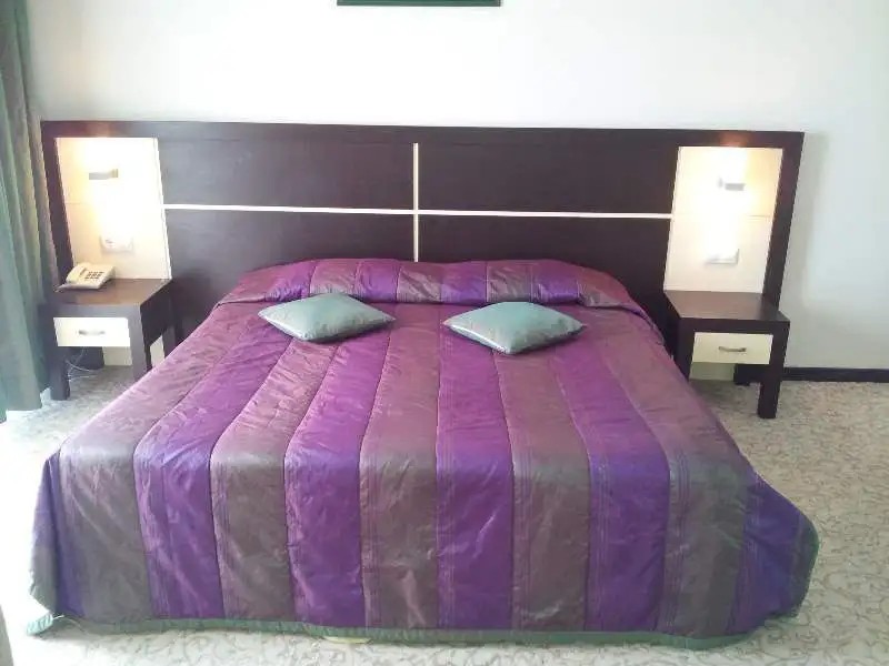 IMPERIAL LA PERLA