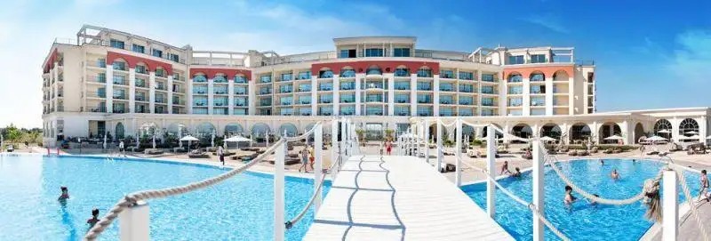 LIGHTHOUSE GOLF RESORT SPA