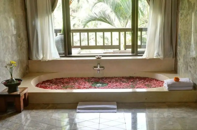 KAMPUNG RESORT