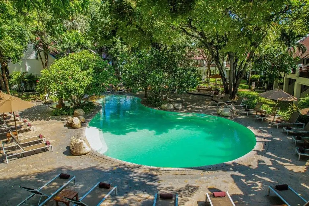 WOODLANDS HOTEL & RESORT