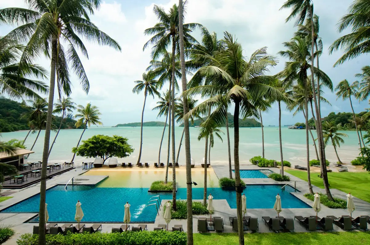CROWNE PLAZA PHUKET PANWA BEACH (EX. PANWA BEACHFRONT)