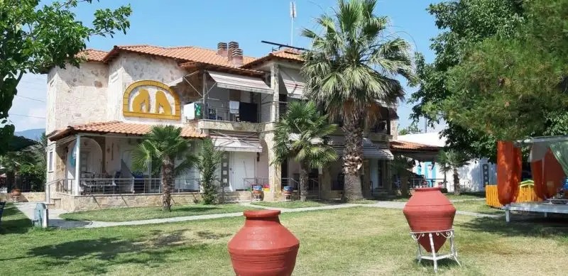 FERNANDOS APARTMENTS
