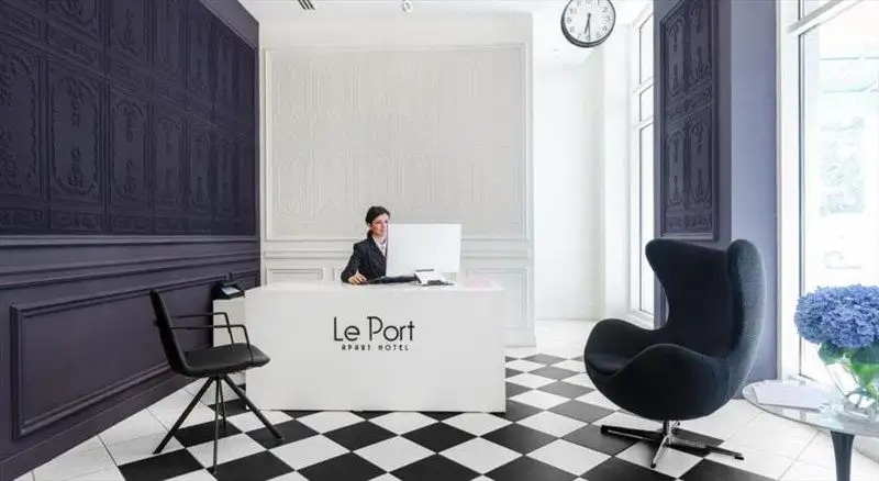 LE PORT