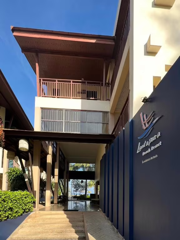 LANTA PURA BEACH RESORT