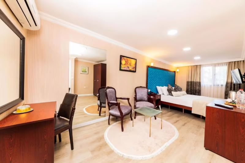 DOVE HOTEL & SUITES