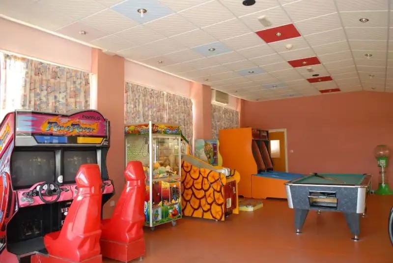 MAISTRALI PROTARAS APART