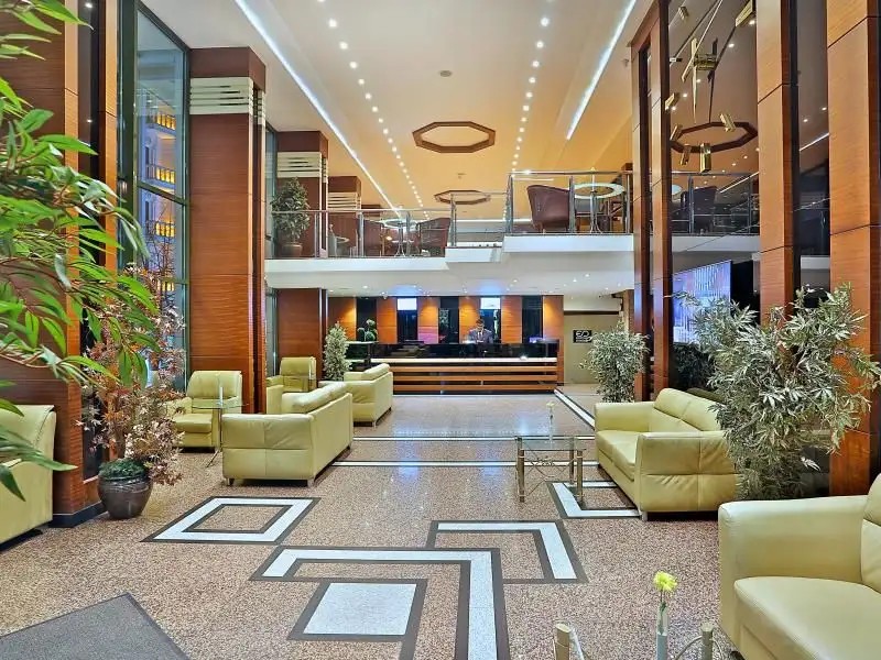 GRAND MADRID (LALELI)