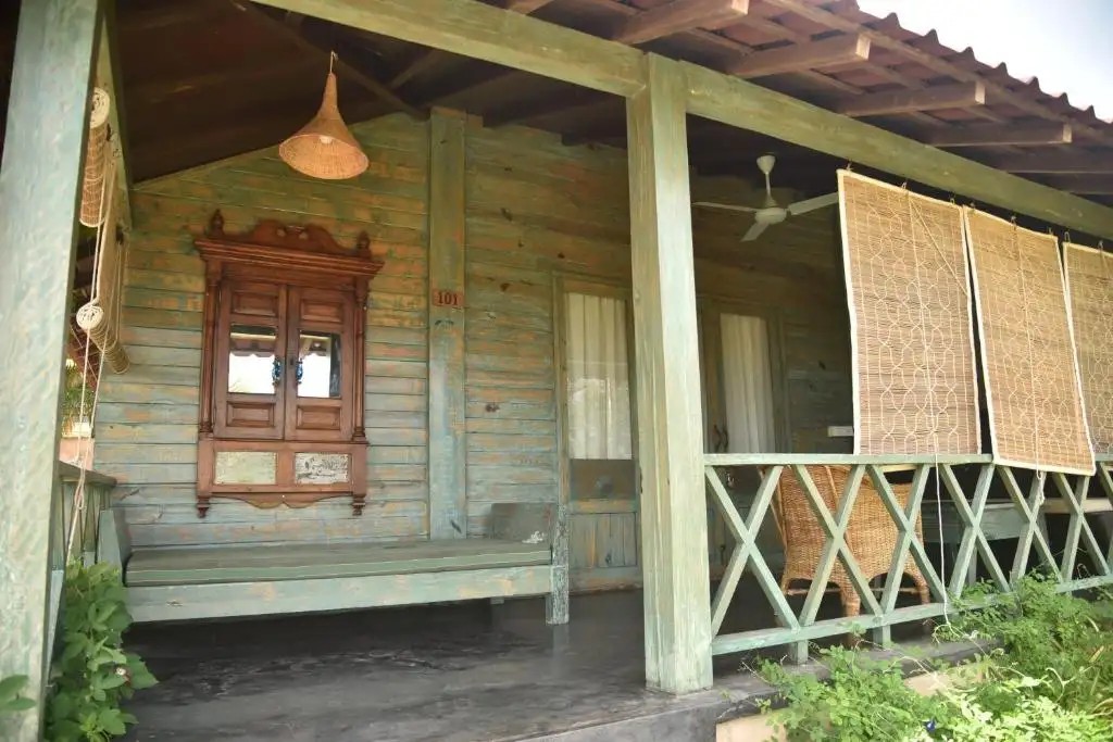 CRESCENT RESORT (EX. OXYGEN RESORT)