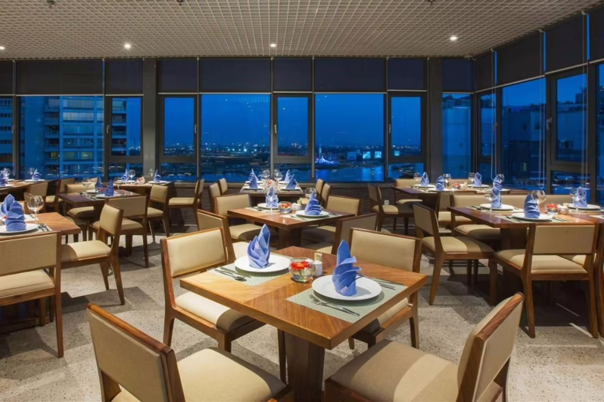 ADORA MIRA HOTEL SAIGON (EX. RAMADA ENCORE)