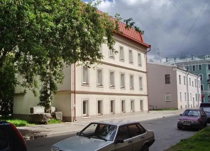ГОСТИНИЦА КУРСКАЯ 10