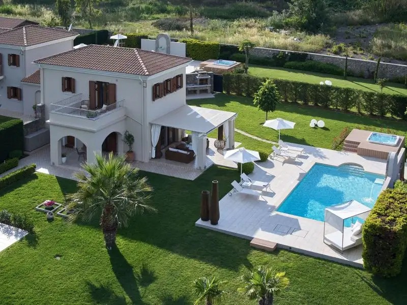 VILLA DAPHNE