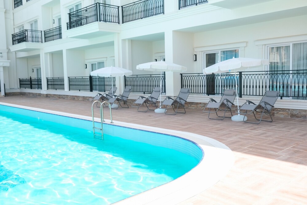 CRB CROWN RESIDENCE BELEK & HEALTY SPA
