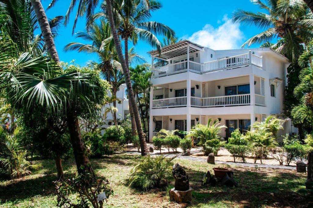 HIBISCUS BEACH RESORT & SPA