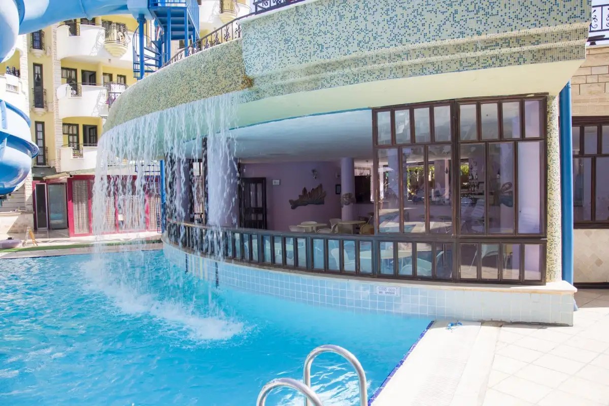 MAY GARDEN CLUB HOTEL