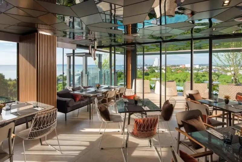 SEAPHERE PATTAYA HOTEL (EX. CROSS VIBE PATTAYA SEAPHERE)