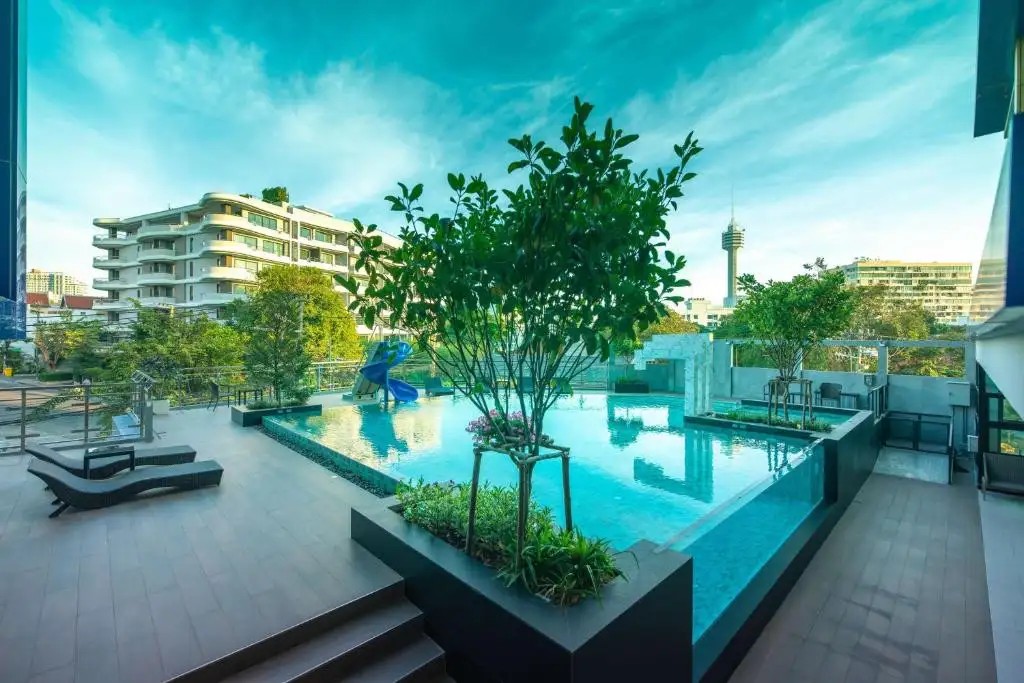 LEWIT HOTEL