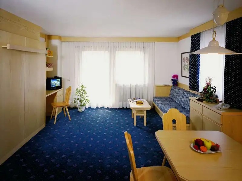 RESIDENCE BOE