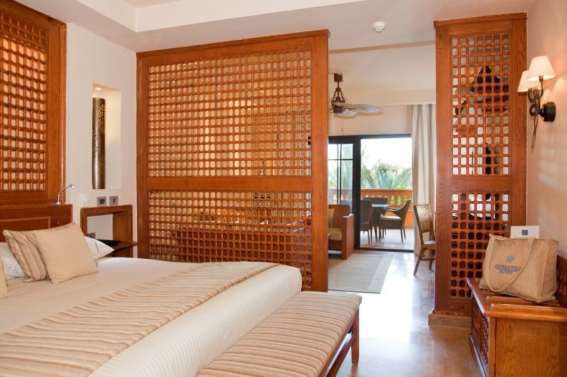 junior suite pool access