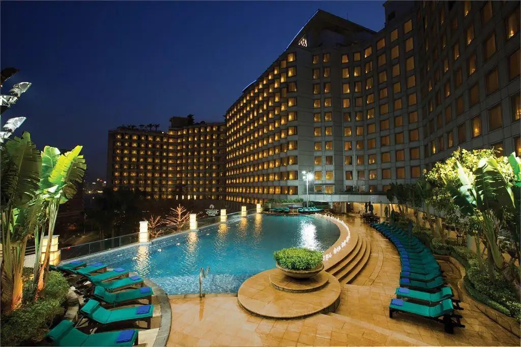 HARBOUR PLAZA METROPOLIS