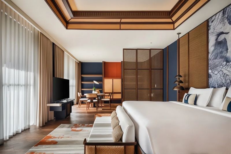 corner tropical suite
