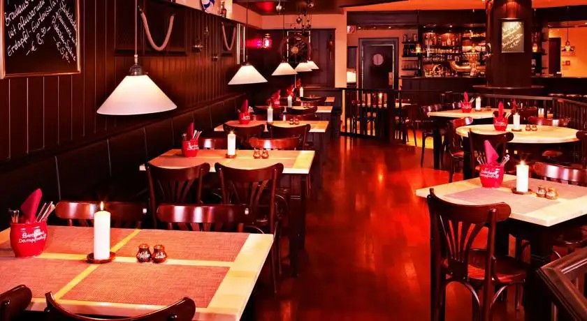 HILTON DRESDEN HOTEL