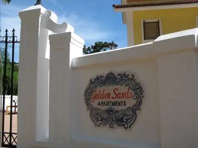 GOLDEN SANDS