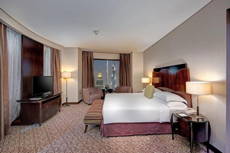 spacious high floor 1 bedroom suite