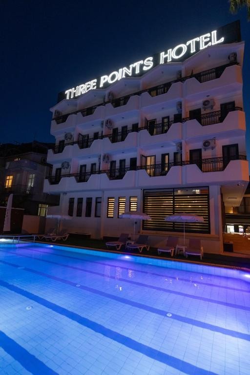 THREE POINTS HOTEL