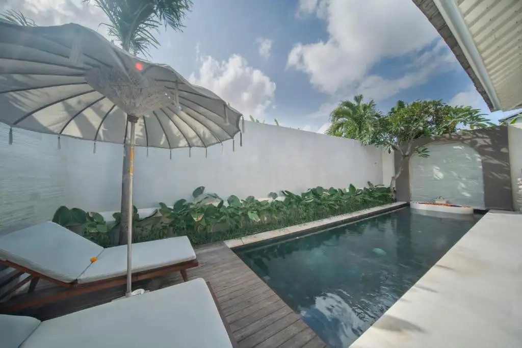 ASTERA SEMINYAK
