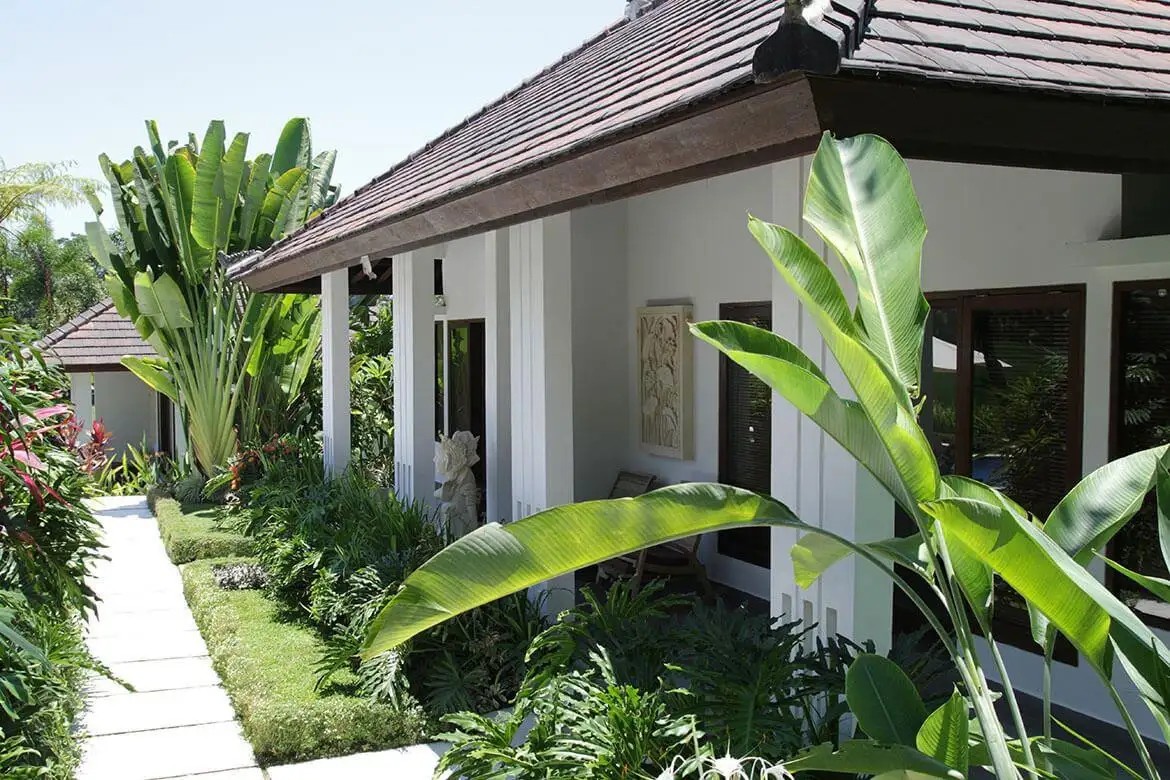 THE SAMARA VILLAS & RESTAURANT