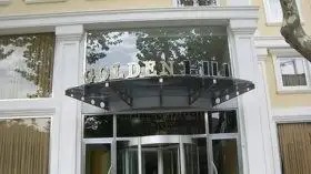GOLDEN HILL