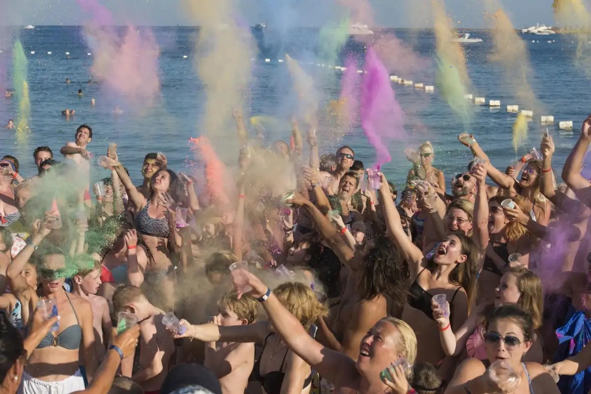 SUNRISE ROYAL MAKADI RESORT